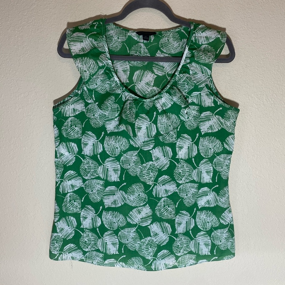 Banana Republic Women's Ruffle collar tank, Size medium